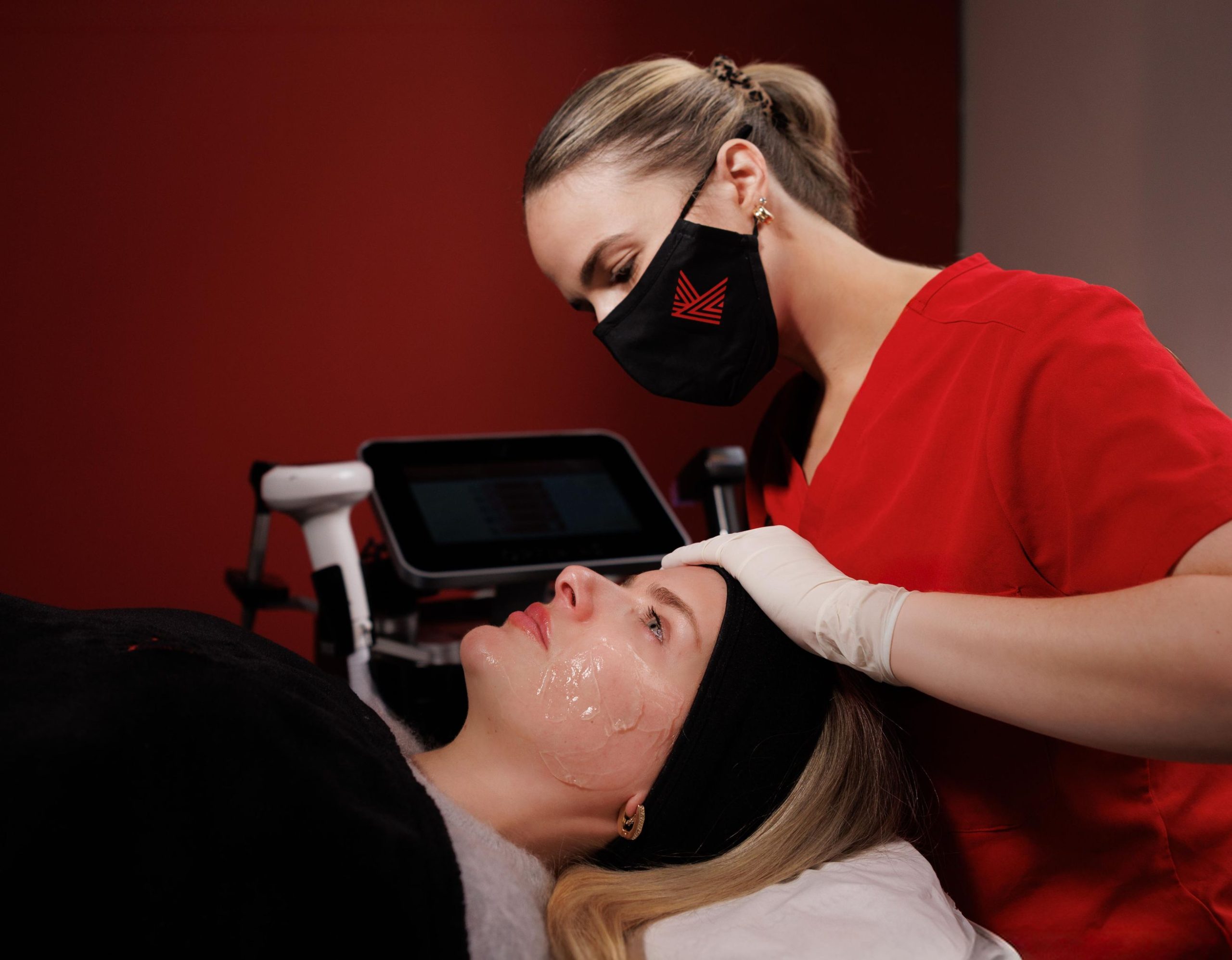 featured-treatment-bg-7b1f9e